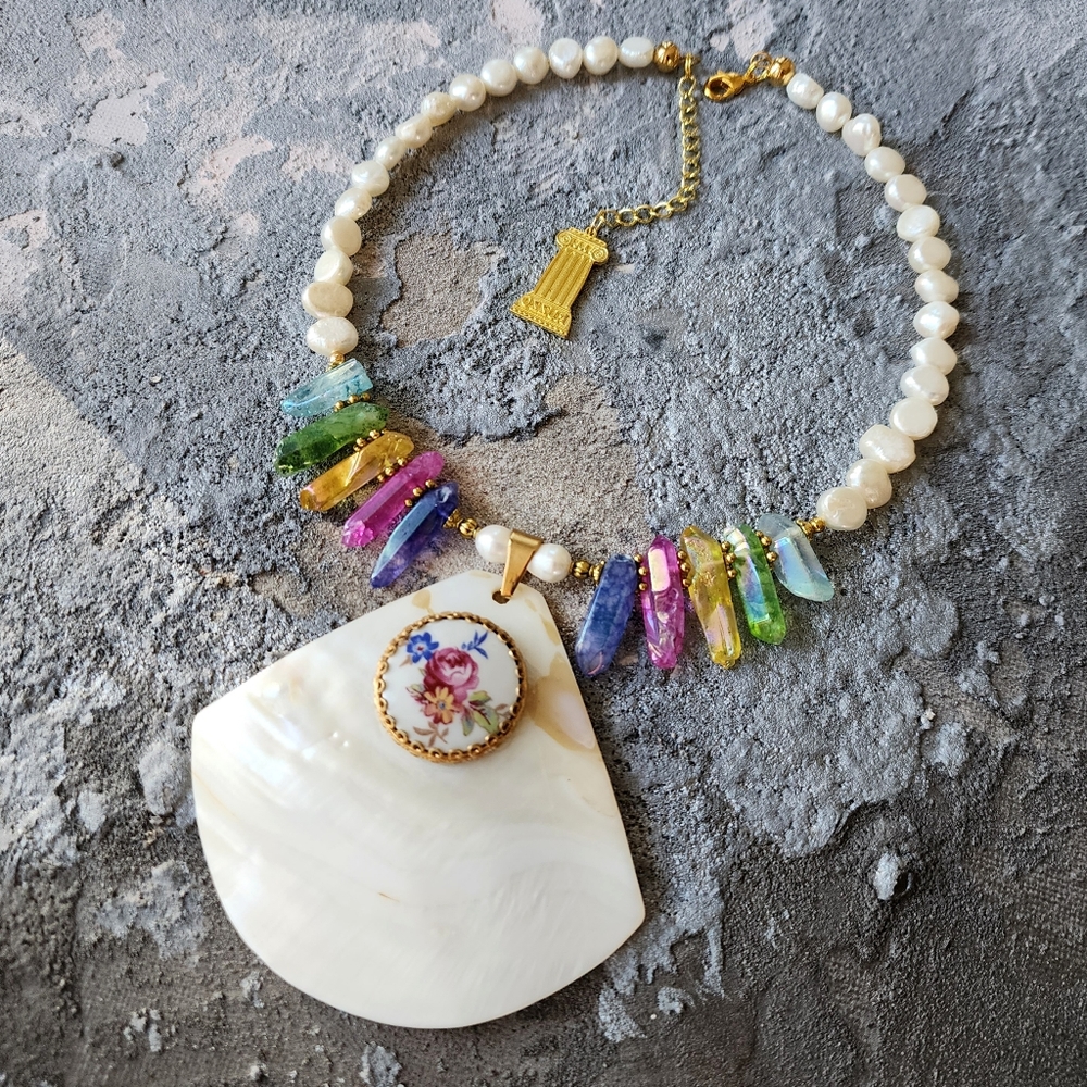 Designer Pearls Necklace Natural Himalayan Ctystal Pendant Vintage Medallion